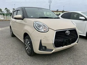 Toyota Passo 2019 Beige