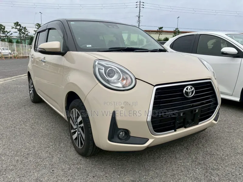 Toyota Passo 2019 Beige