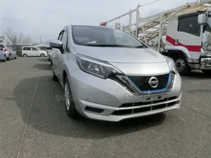 Nissan Note 2019 Silver