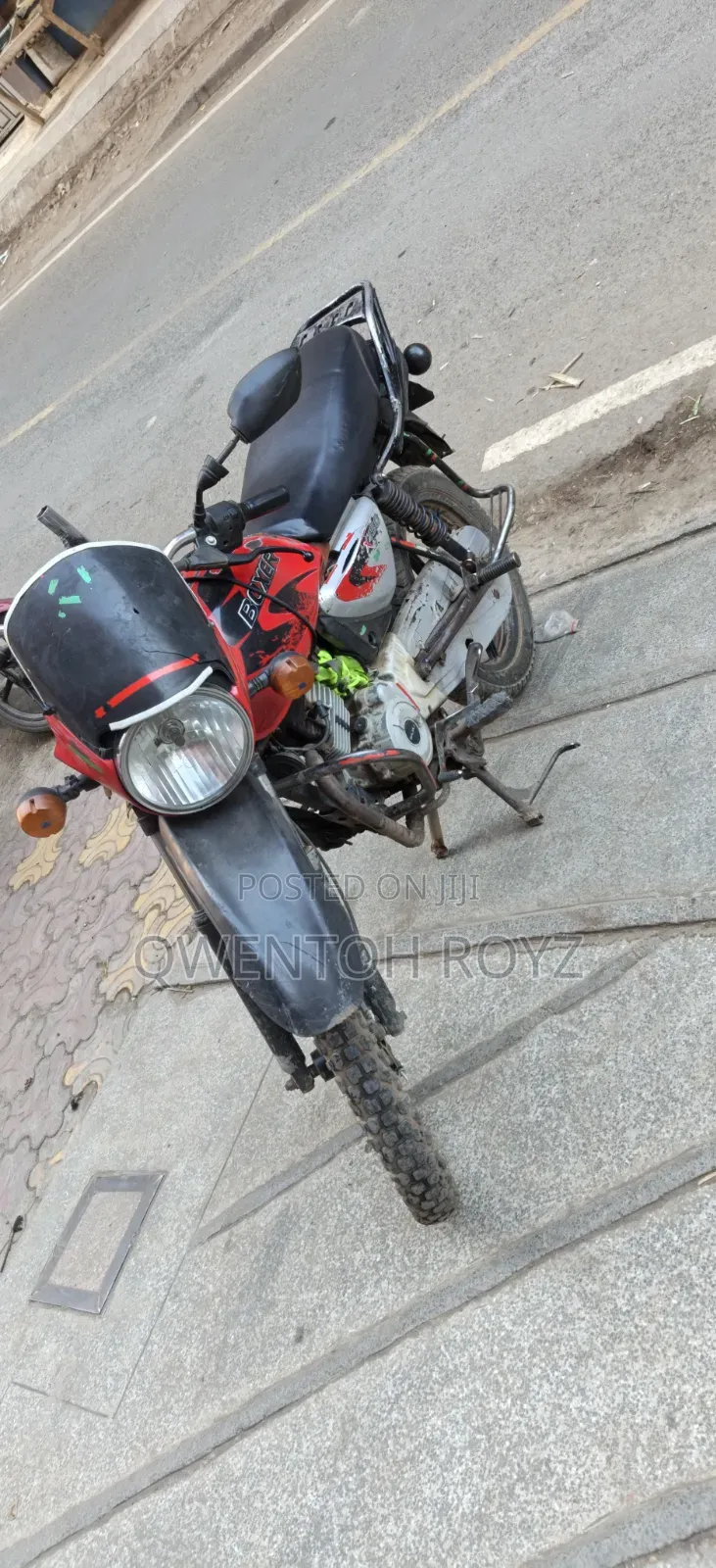 Bajaj Boxer 2021 Red