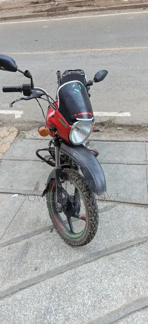 Bajaj Boxer 2021 Red