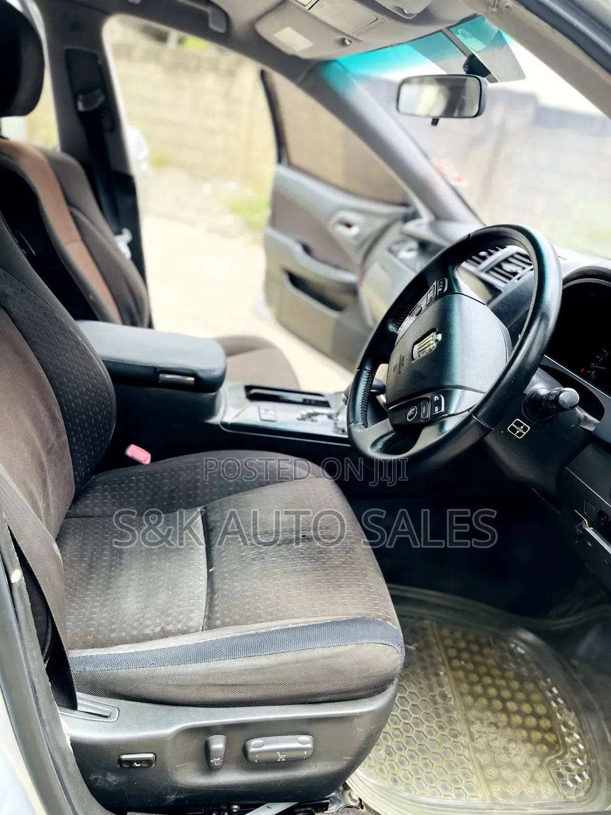 Toyota Crown 2008 Silver
