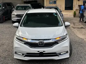 Honda Fit Shuttle 1.5 Hybrid 2WD 2019 White