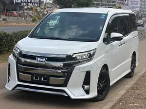 Toyota Noah 2.0 FWD (7 Seater) 2019 White