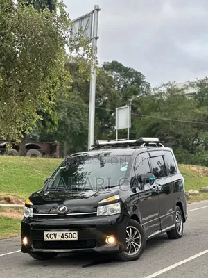 Toyota Noah 2012 Black