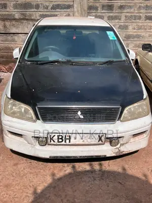 Mitsubishi Lancer 2002 White
