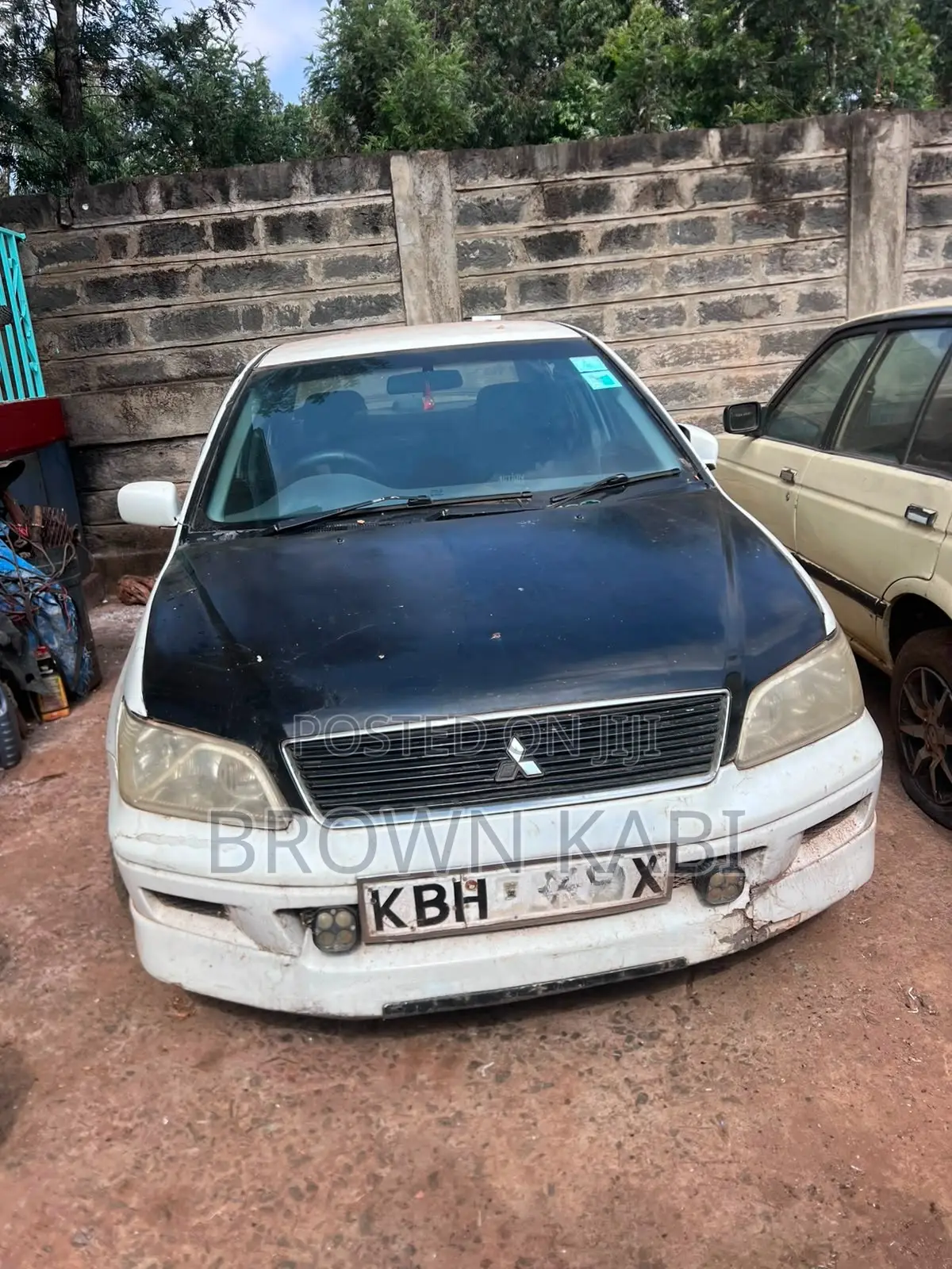 Mitsubishi Lancer 2002 White