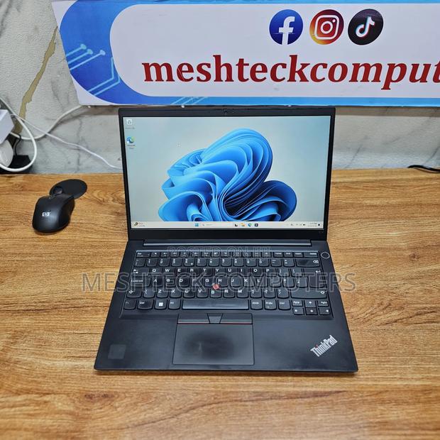 Laptop Lenovo ThinkPad E14 Gen 4 8GB Intel Core i5 SSD 512GB - main view