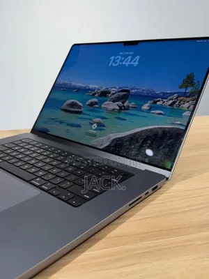 Laptop Apple MacBook Pro 2023 M2 Max 32GB Apple M3 Max SSD 1T