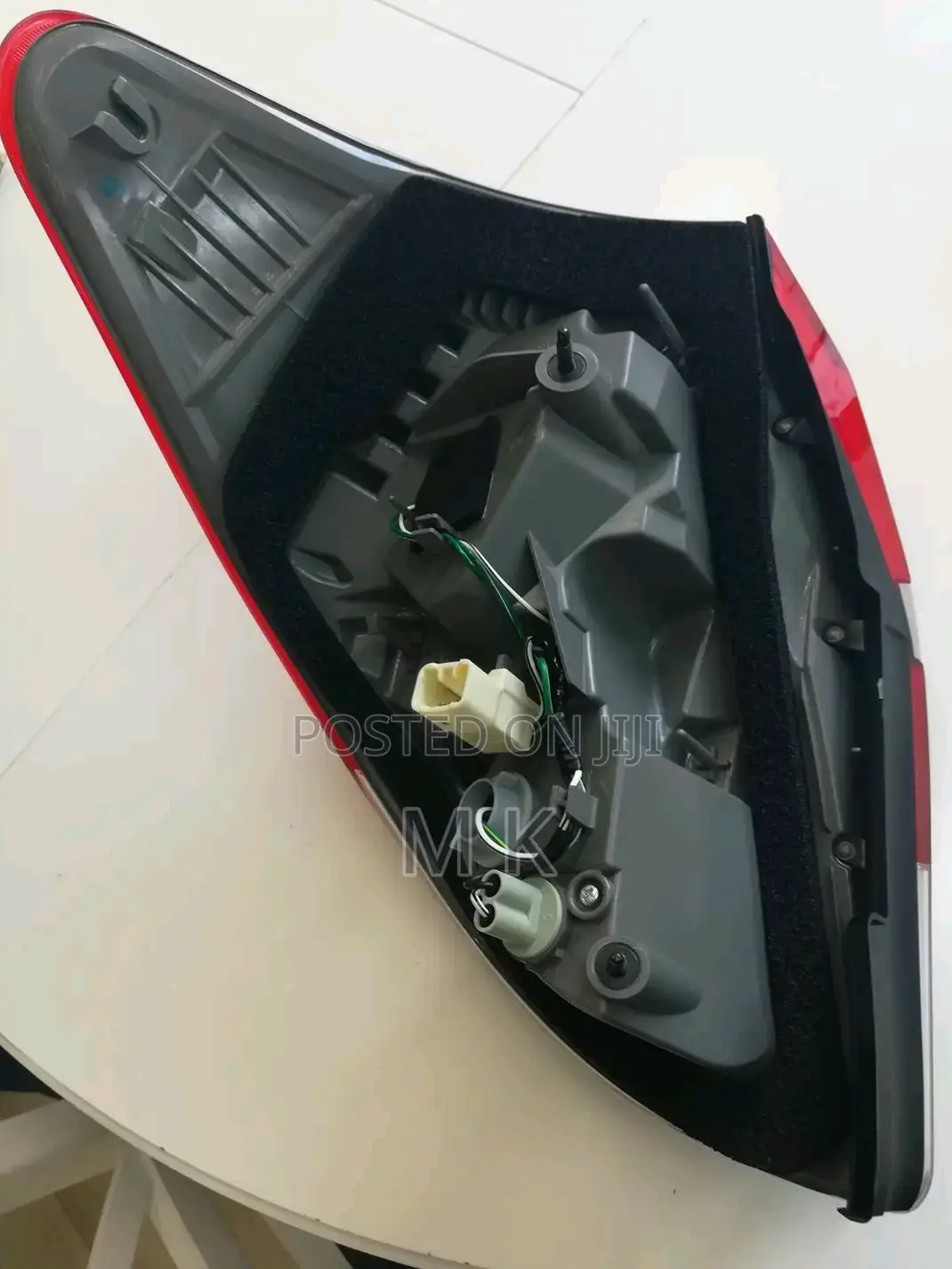 Vanguard Tail Light- Right