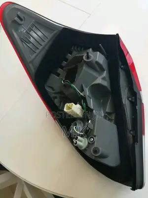 Vanguard Tail Light- Right