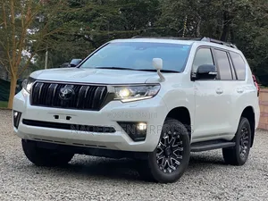Toyota Land Cruiser Prado 2021 White