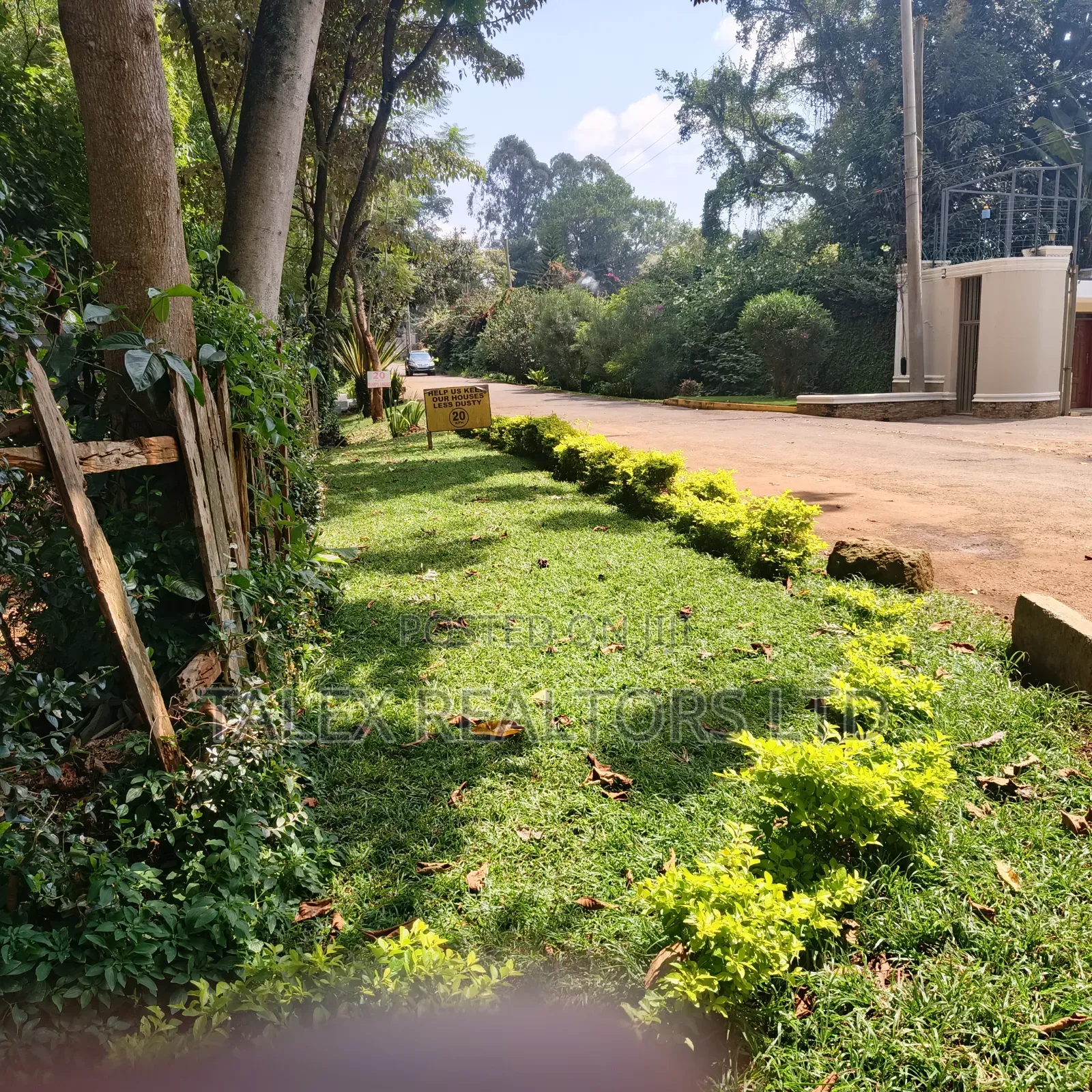 Prime 1-Acre Forest-Bordering Plot in Thigiri – With Approvals