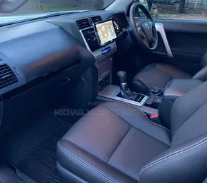 Toyota Land Cruiser Prado 2019 White