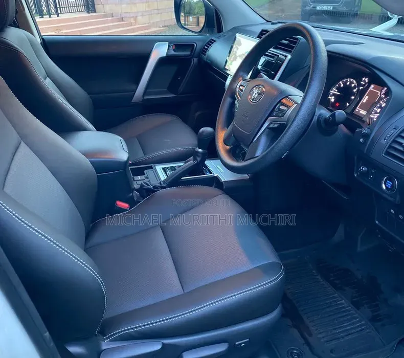 Toyota Land Cruiser Prado 2019 White