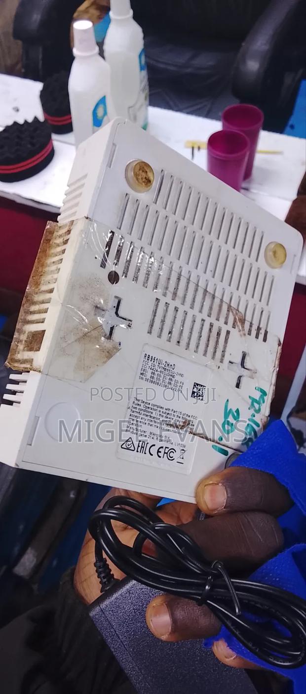 Mikrotik Rb 951 - thumbnail 2