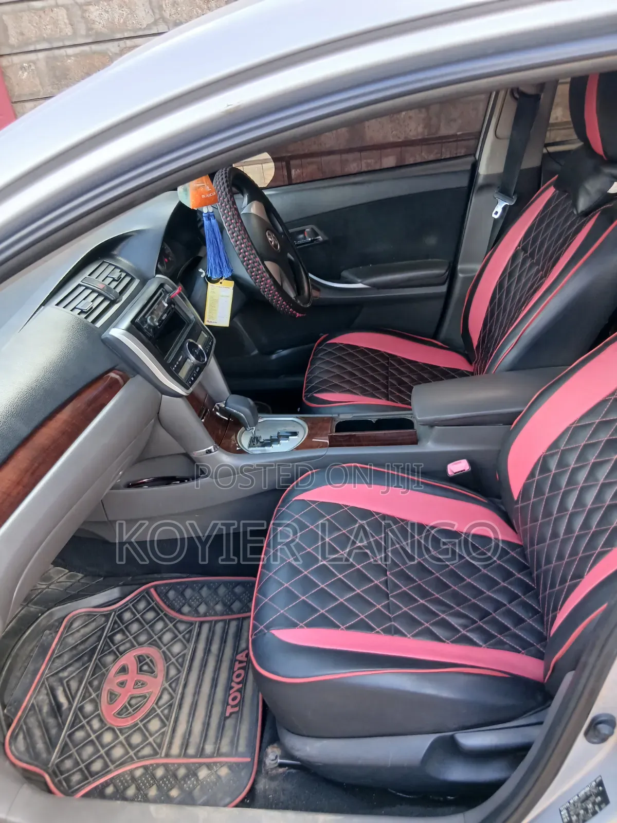 Toyota Premio 2014 Silver