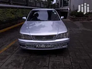 Nissan FB15 2000 Silver