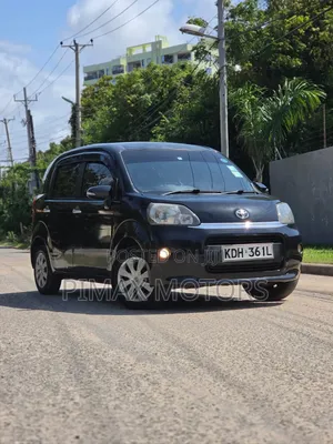 Toyota Porte 2014 Black