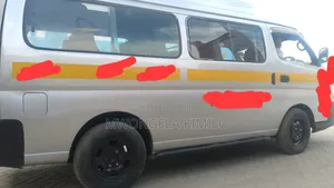 Toyota Grand HiAce 2011 White