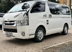 Toyota HiAce 2016 White