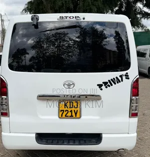 Toyota HiAce 2016 White
