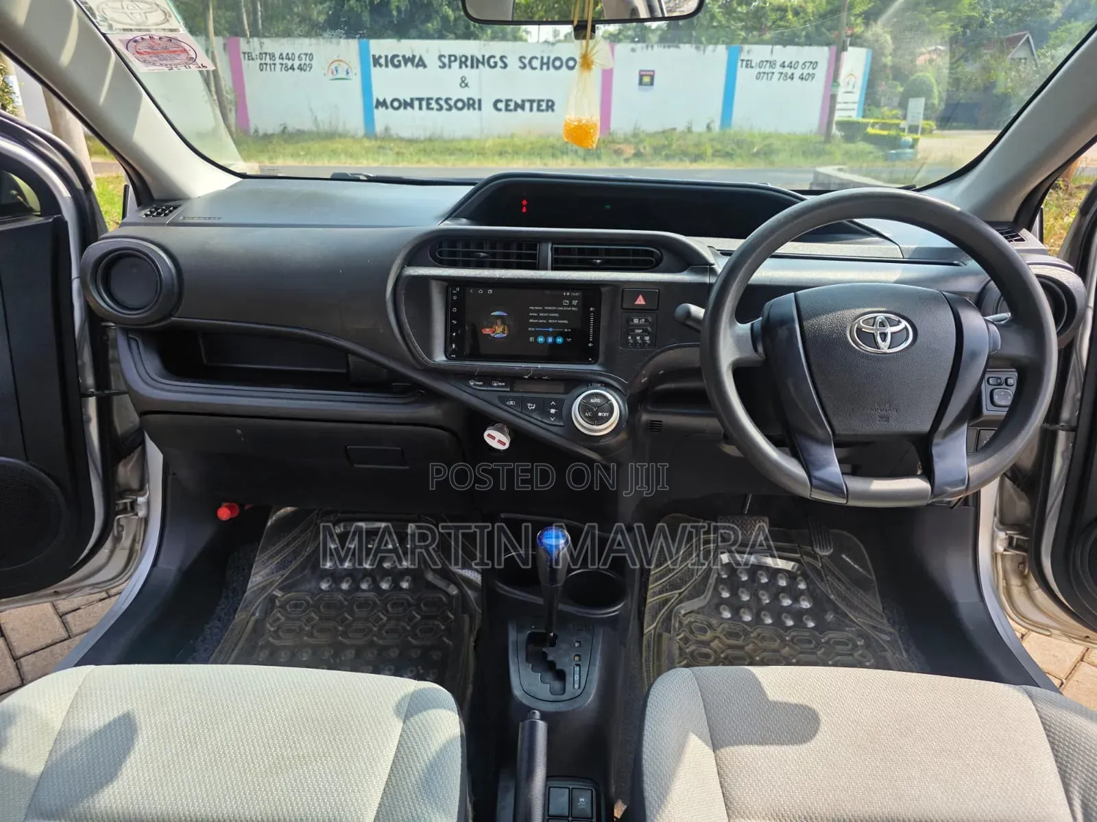 Toyota Aqua 2015 Silver