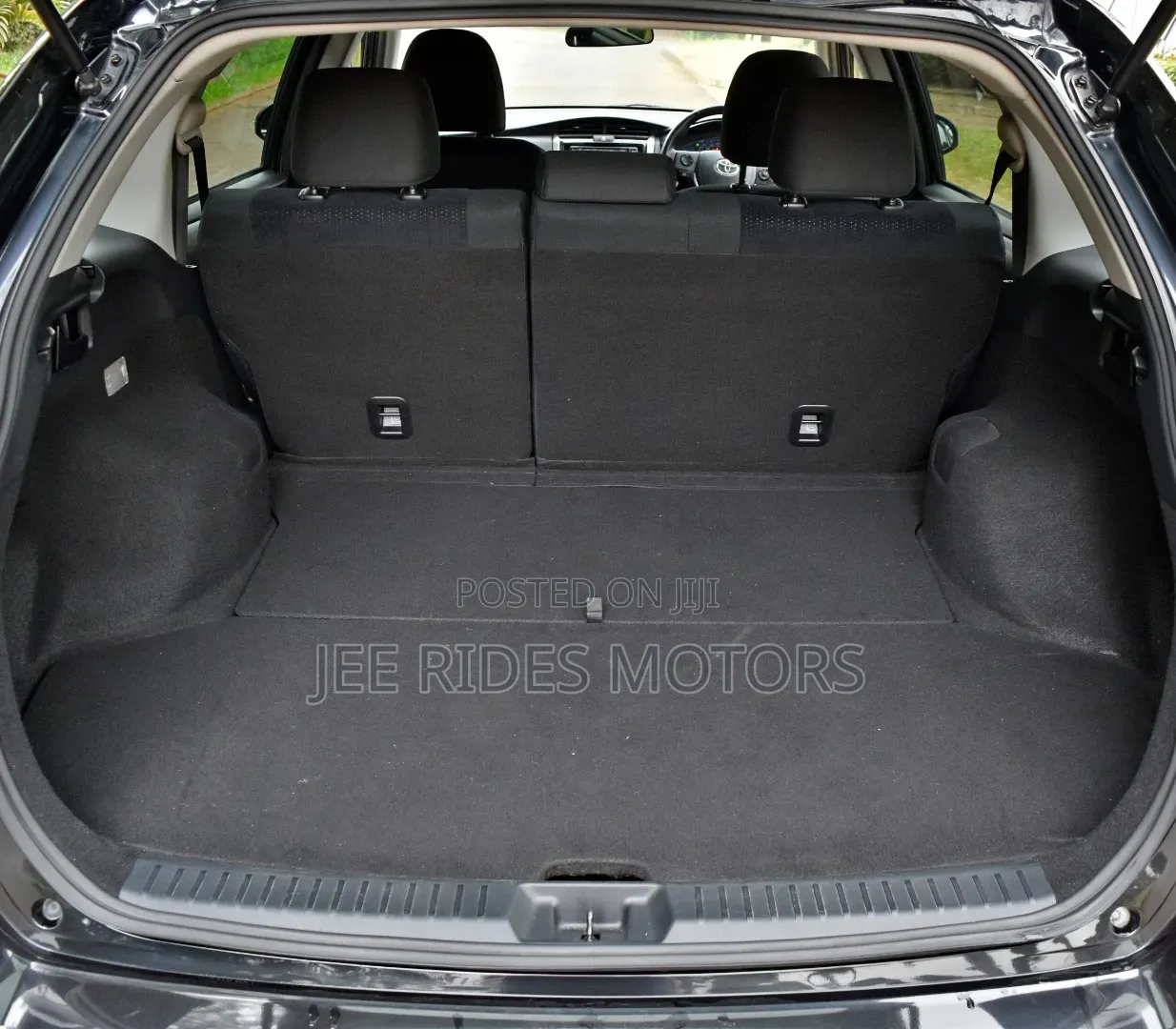 Toyota Corolla Fielder 2018 Black