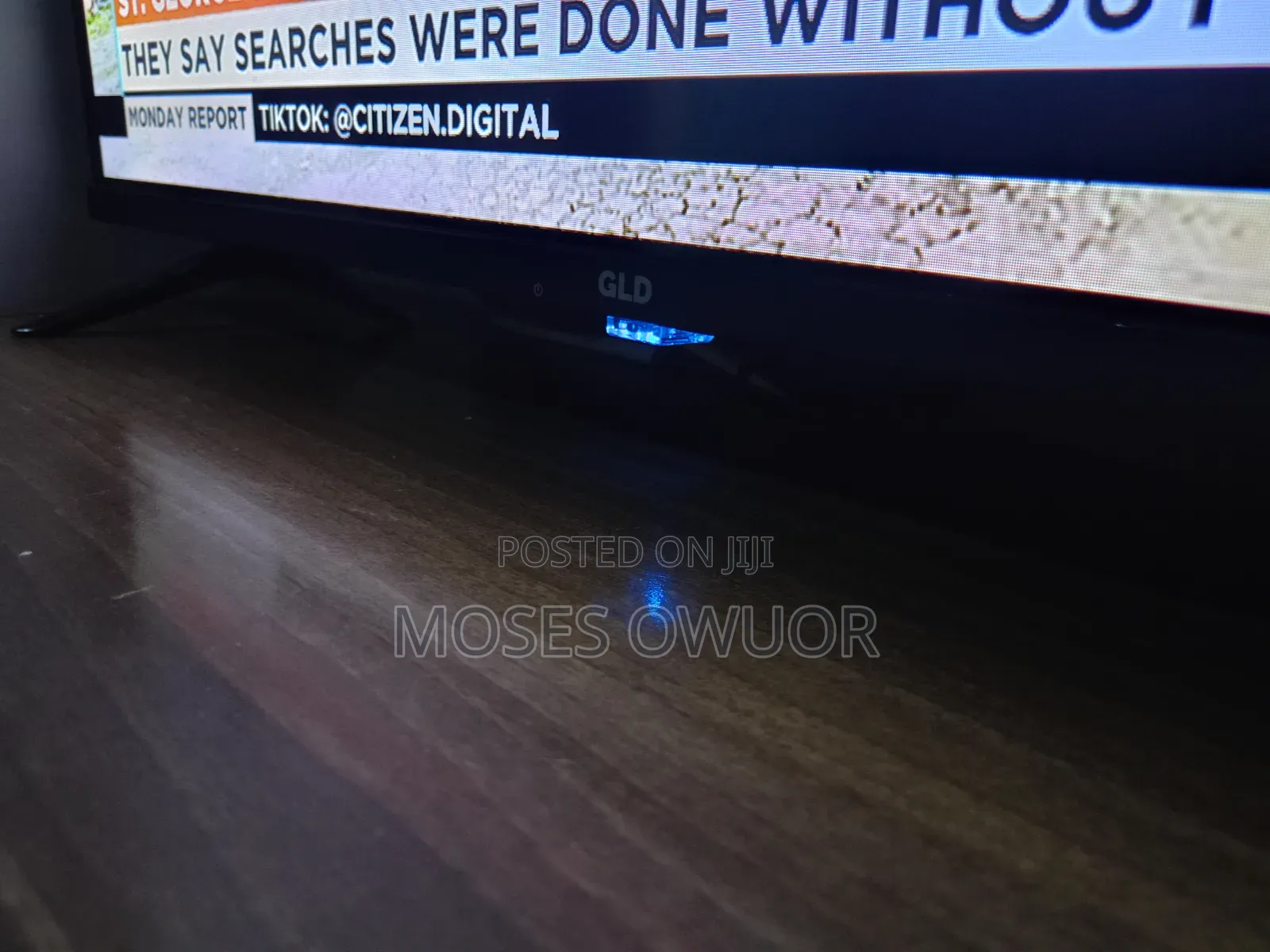Smart Frame Less Tv