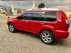 Nissan X-Trail 2005 Red