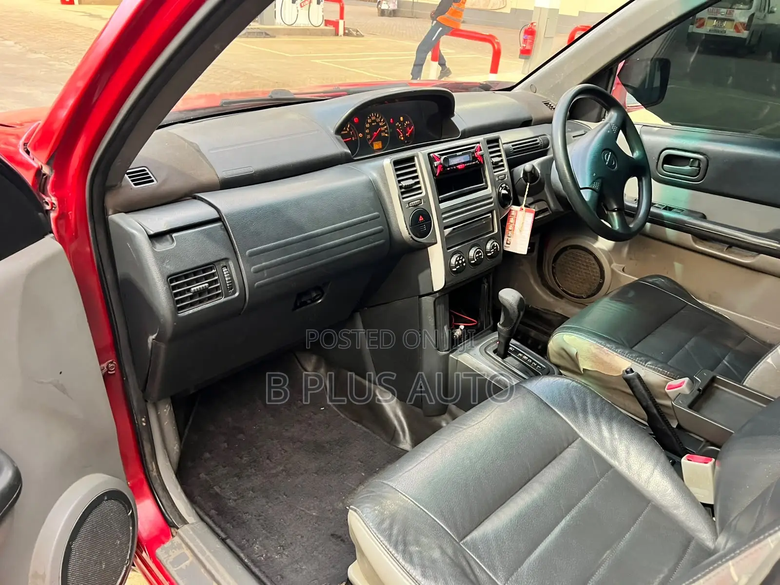 Nissan X-Trail 2005 Red