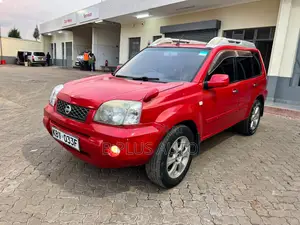 Nissan X-Trail 2005 Red