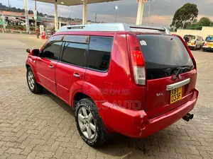 Nissan X-Trail 2005 Red