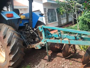 Ts 90 Newholland Tractor