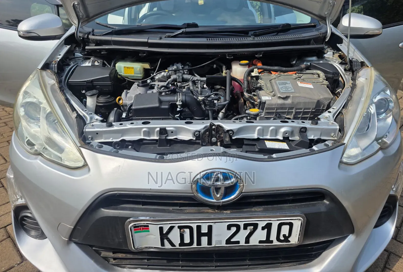 Toyota Aqua 2015 Silver