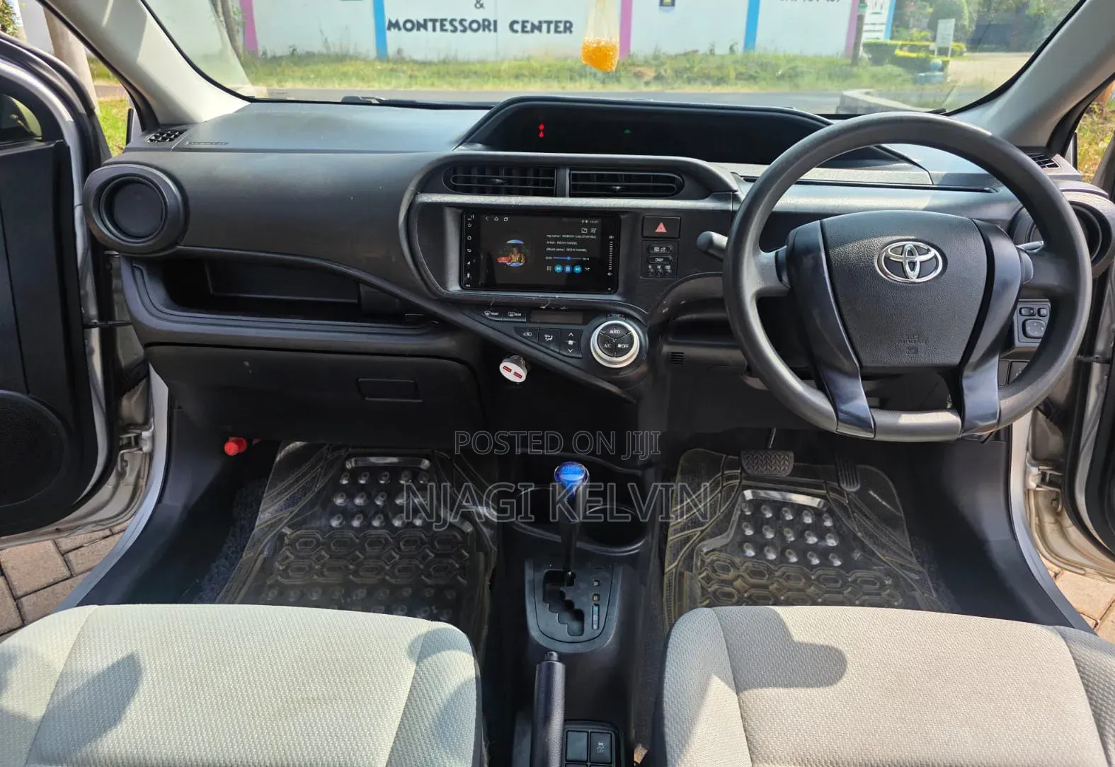 Toyota Aqua 2015 Silver