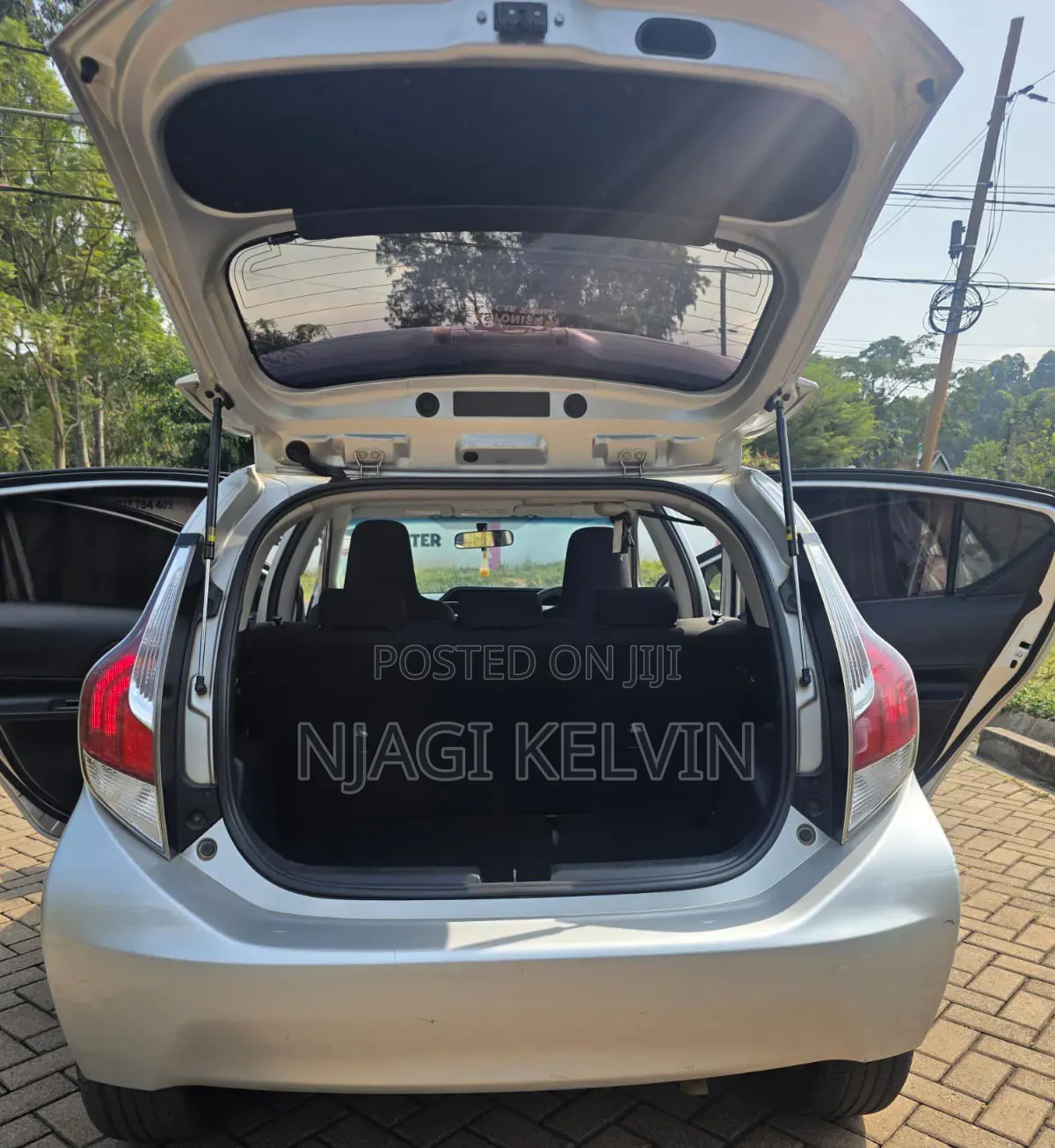 Toyota Aqua 2015 Silver
