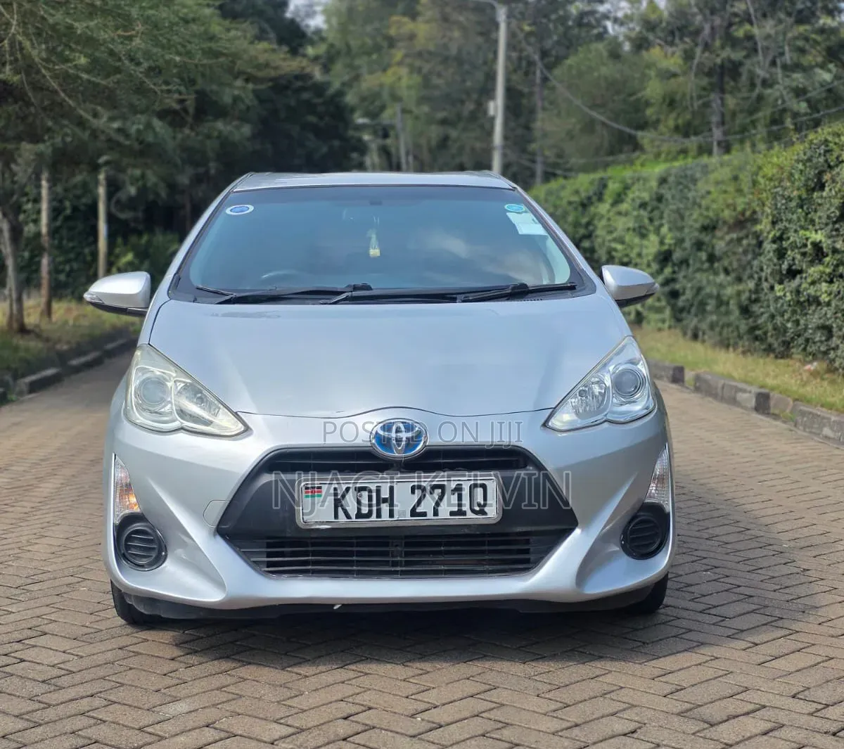 Toyota Aqua 2015 Silver