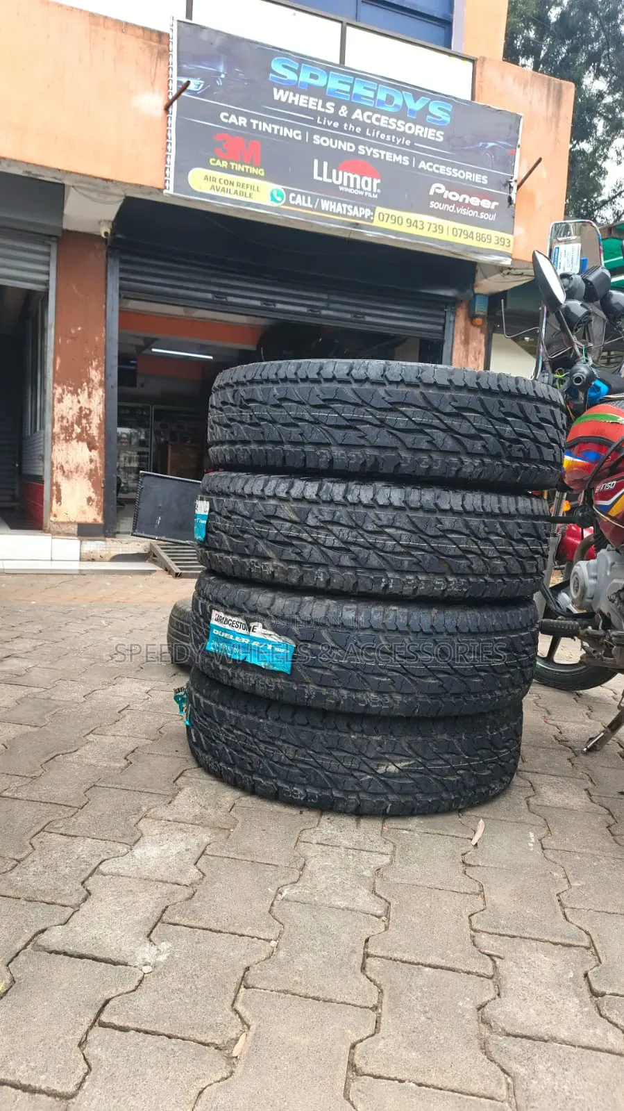 Dueler Bridgestone 245/70r16 At.