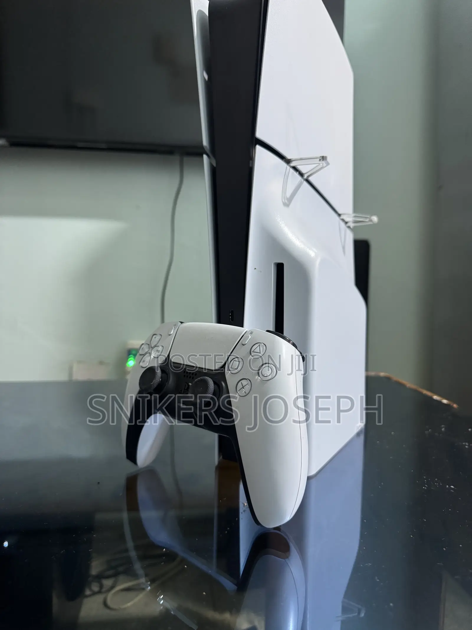 Ps 5 Slim Disc Version 1tb 3 Months Old+ 1 Controller