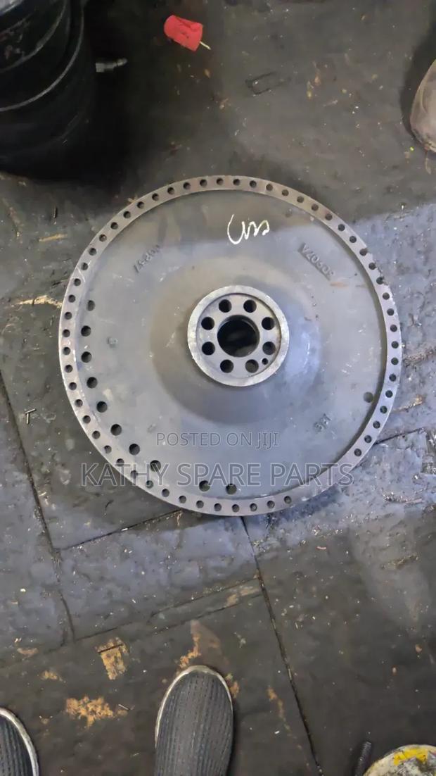 Isuzu FRR 90 Flywheel - main view