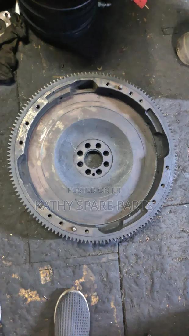 Isuzu FRR 90 Flywheel - thumbnail 2