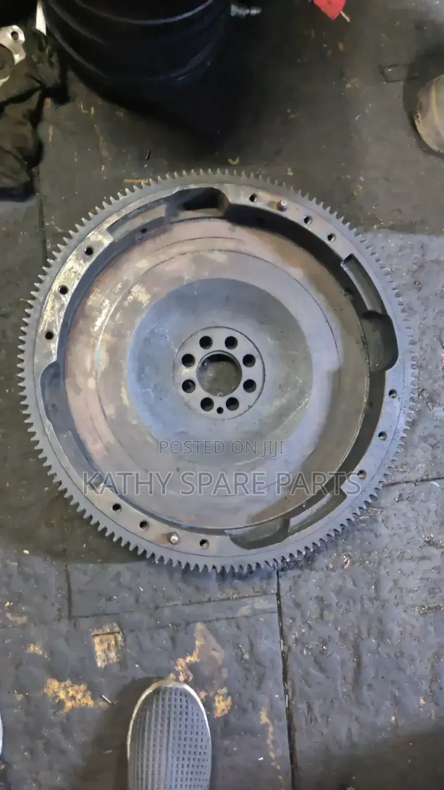 Isuzu FRR 90 Flywheel