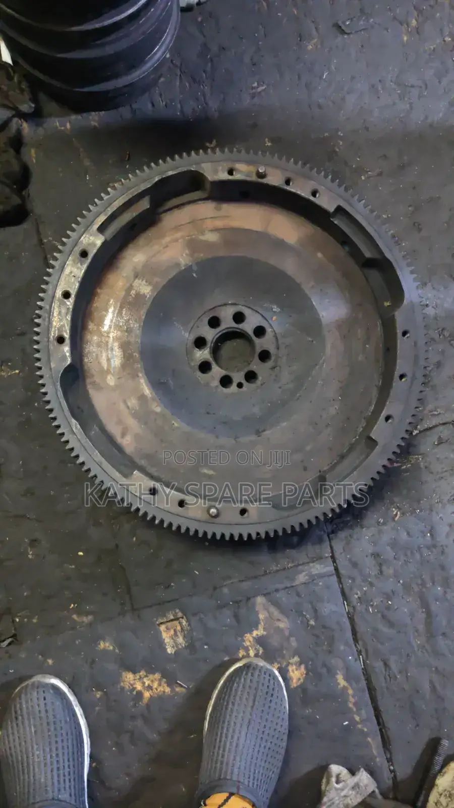 Isuzu FRR 90 Flywheel