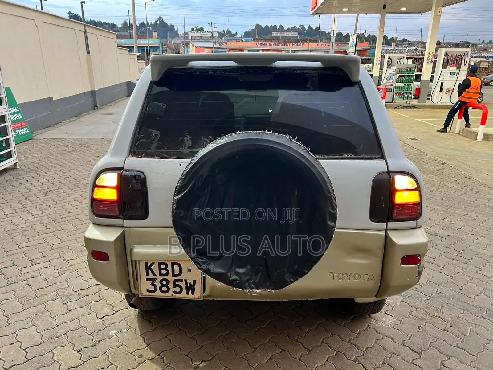 Toyota RAV4 2001 White