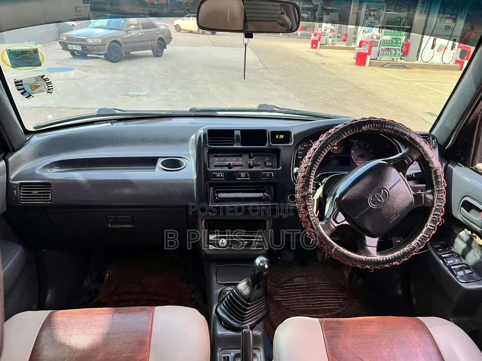 Toyota RAV4 2001 White