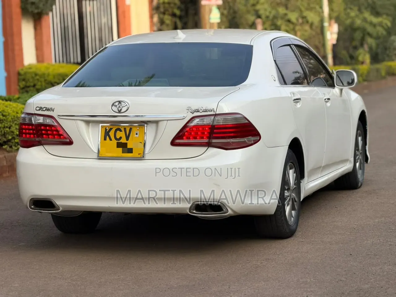 Toyota Crown 2012 White