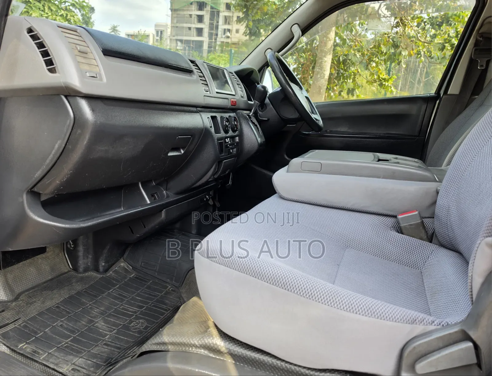 Toyota HiAce 2008 Silver