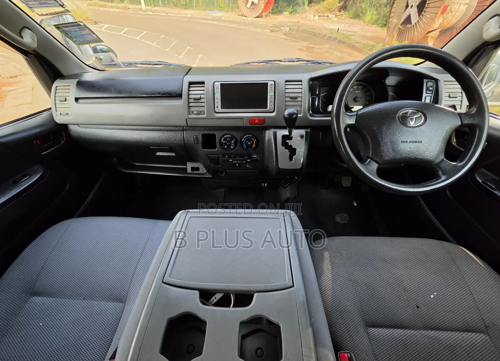 Toyota HiAce 2008 Silver