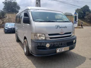 Toyota HiAce 2010 Silver